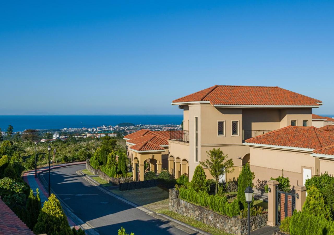 Camphortree Hotel And Resort Jeju Ngoại thất bức ảnh