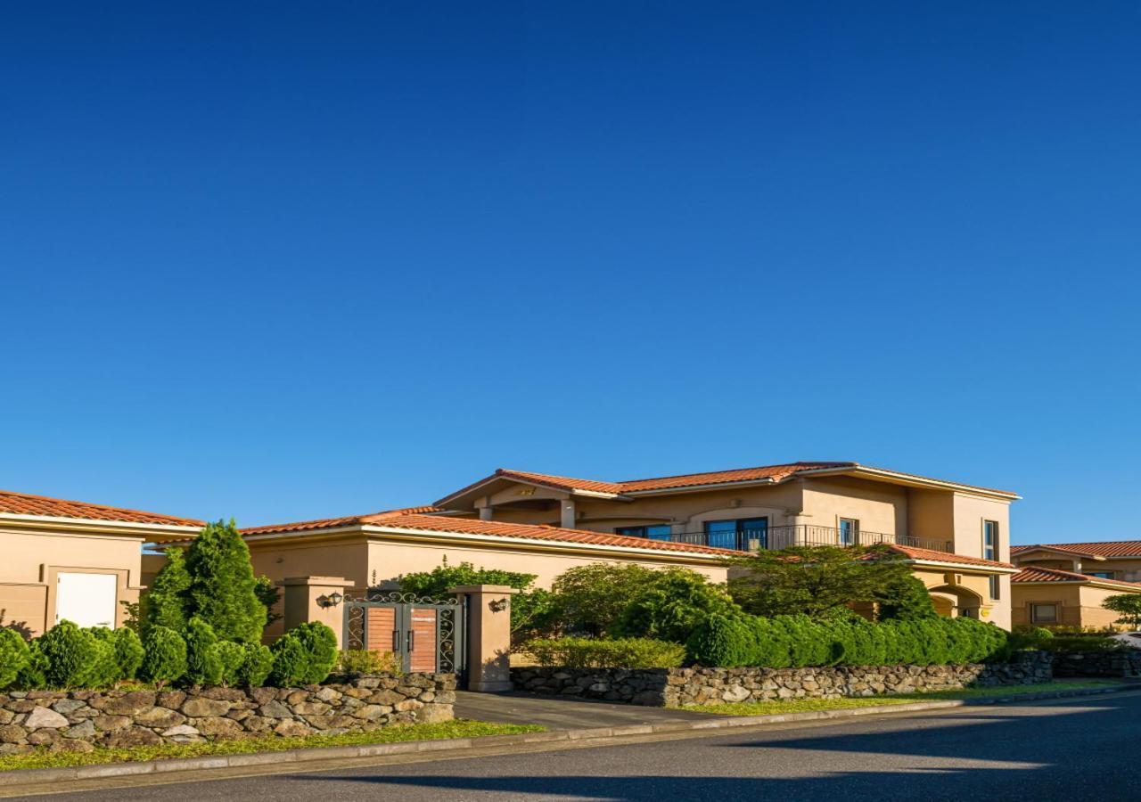 Camphortree Hotel And Resort Jeju Ngoại thất bức ảnh