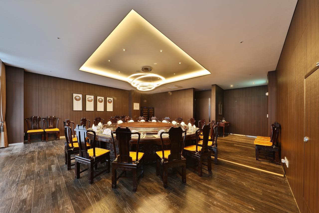Camphortree Hotel And Resort Jeju Ngoại thất bức ảnh